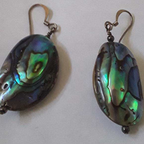 Hand Crafted Jewelry - Green Shell wire earrings